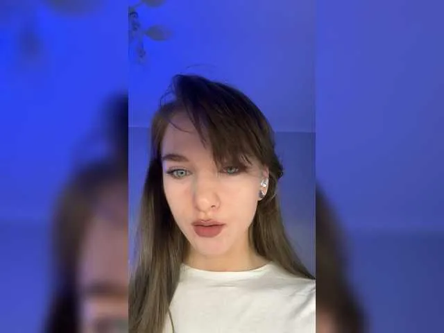 Live sex webcam photo for Kottyaaaa #290603172