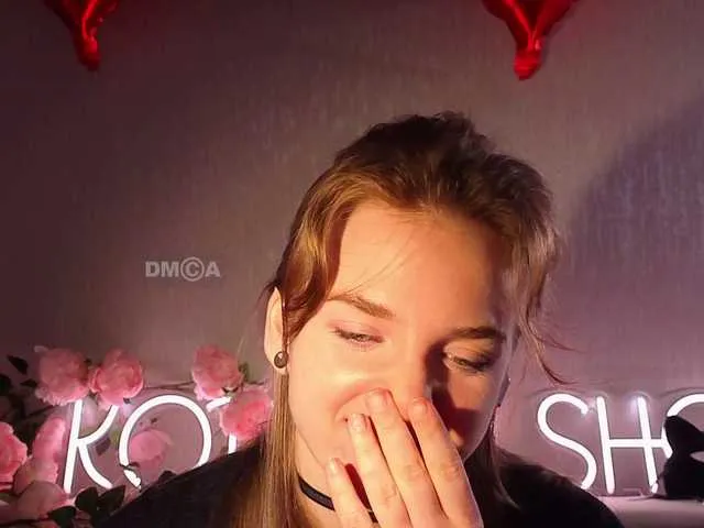 Live sex webcam photo for Kottyaaaa #290693716