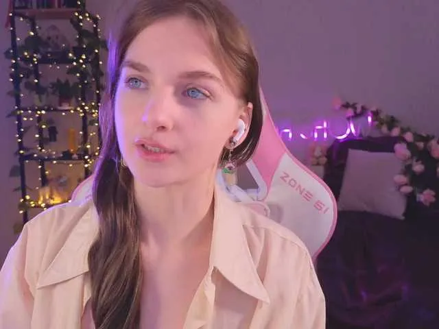 Live sex webcam photo for Kottyaaaa #291025865