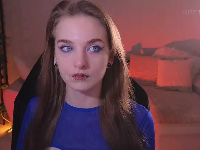 Live sex webcam photo for Kottyaaaa #292157630