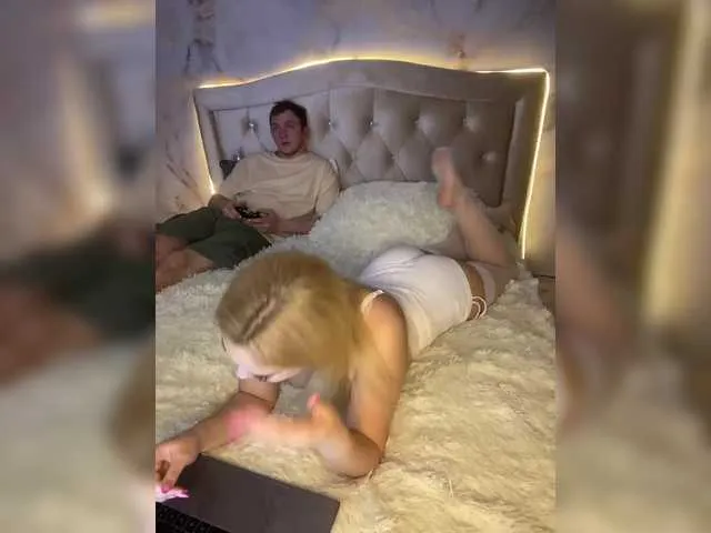 Live sex webcam photo for Kristallik-1 #290753042