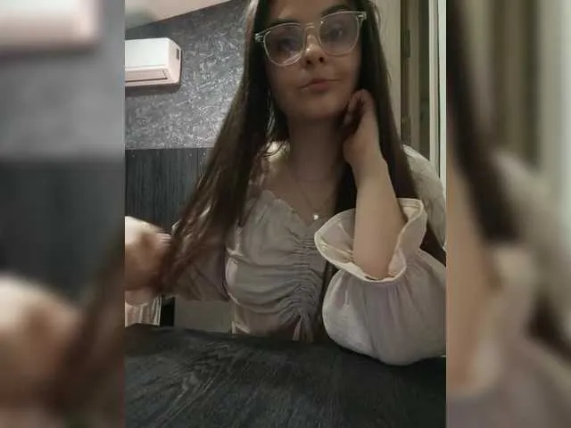 Live sex webcam photo for Kristicat #290554327