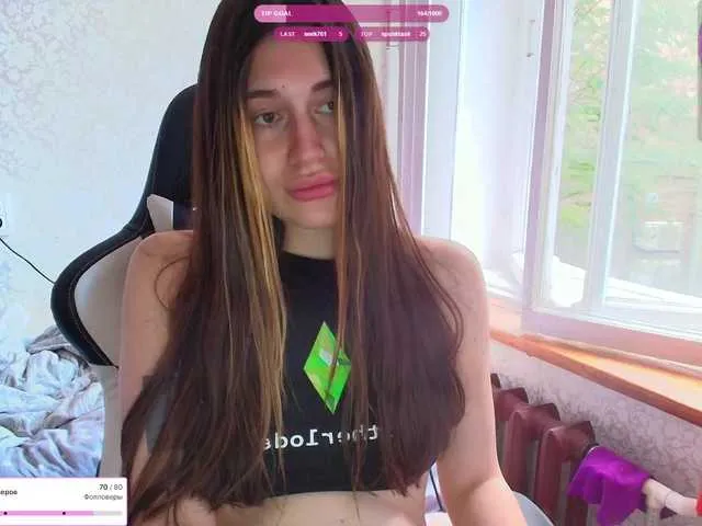 Live sex webcam photo for KristinaScott #291670076