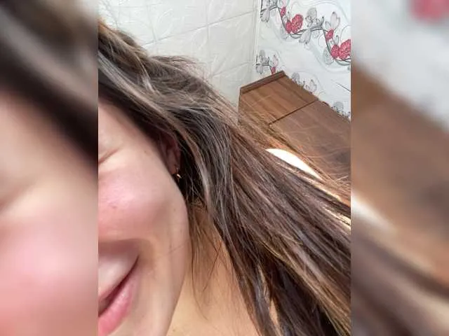 Live sex webcam photo for KristinaScott #291987629