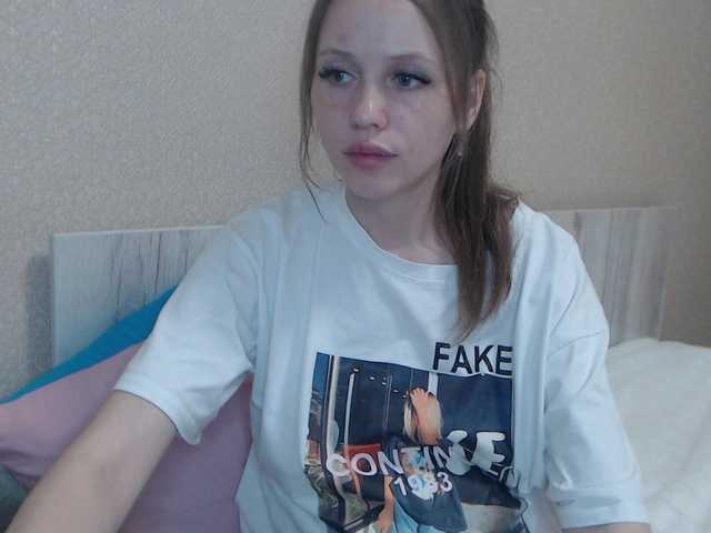 Live sex webcam photo for KristinkaK005 #275535866