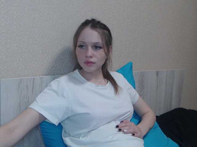 Live sex webcam photo for KristinkaK005 #275569111