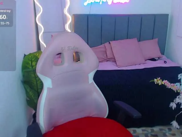 Live sex webcam photo for Krysstal-tay #290353402