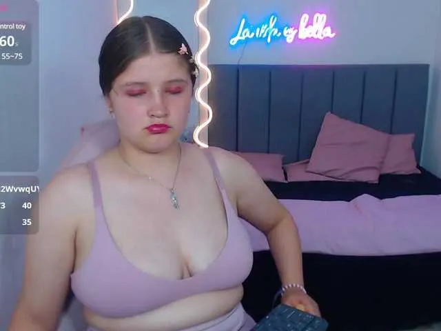 Live sex webcam photo for Krysstal-tay #290454283