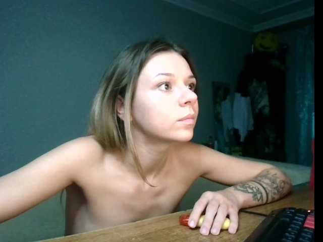 Live sex webcam photo for KukiBaby #274068499