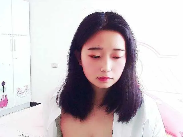 Live sex webcam photo for Kumamong #272998725