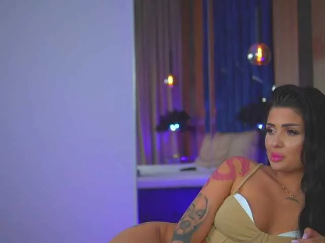 Live sex webcam photo for KylieKroft #292299741