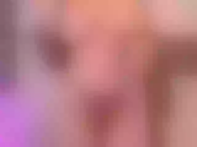 Live sex webcam photo for KyraCase #292023917