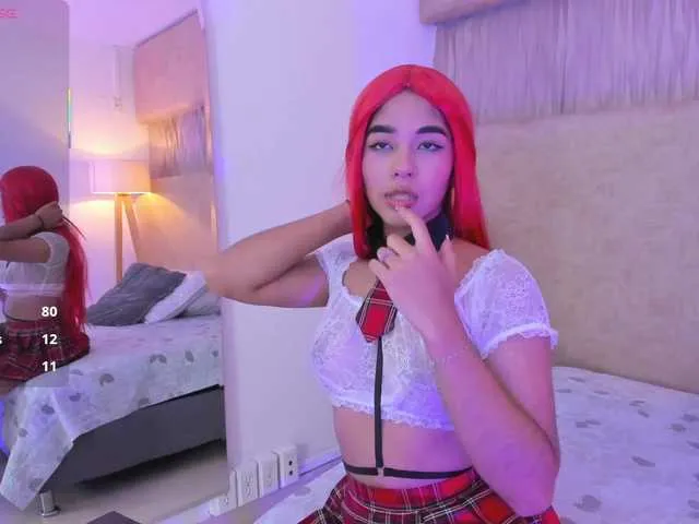 Live sex webcam photo for Kyraaa #291834291