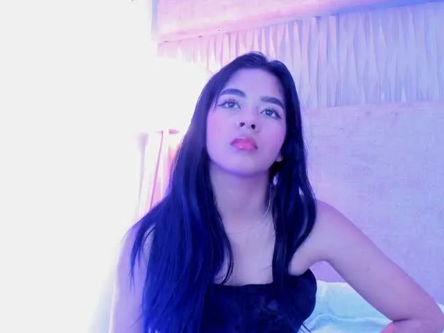 Live sex webcam photo for Kyraaa #291896888