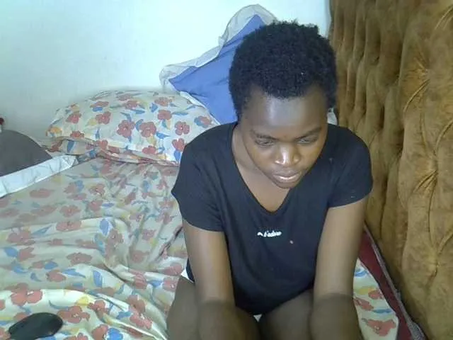 Live sex webcam photo for L-isa #292055057