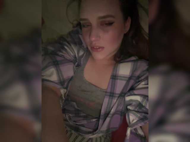 Live sex webcam photo for L0lly-D0lly #292024279