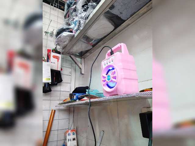 Live sex webcam photo for LABICHOTA1028TQM #275633860