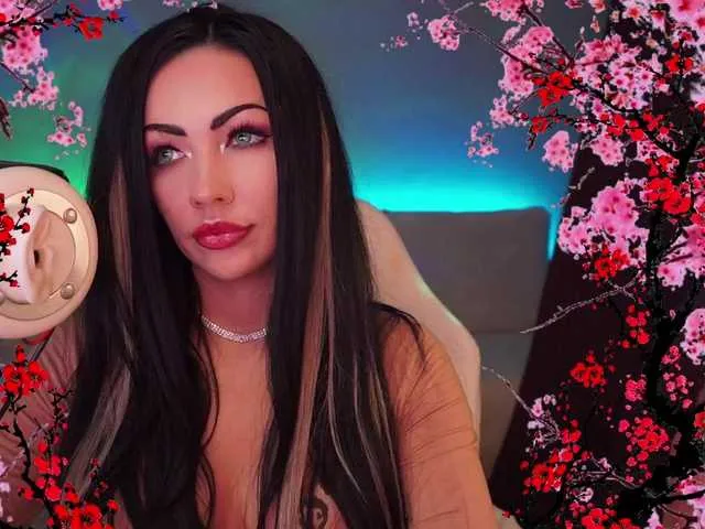 Live sex webcam photo for LADYCharmer #290433956