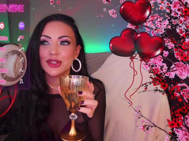 Live sex webcam photo for LADYCharmer #290489999