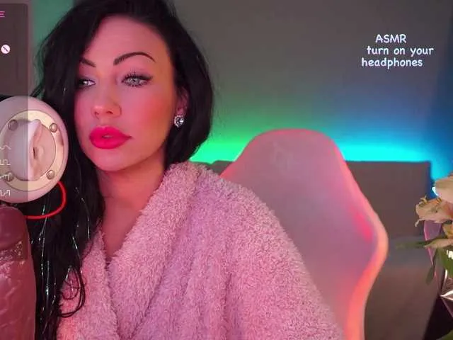 Live sex webcam photo for LADYCharmer #290736024