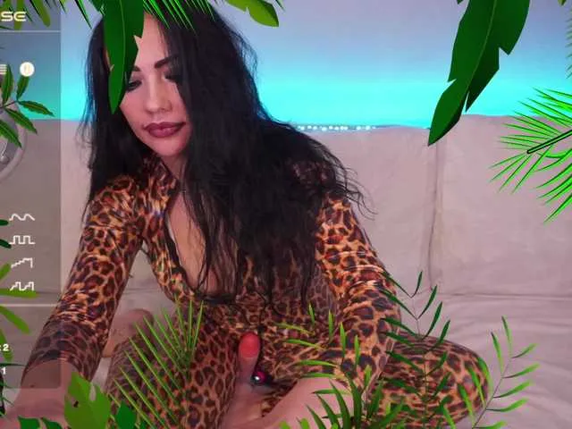 Live sex webcam photo for LADYCharmer #290968541