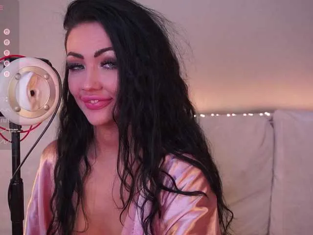 Live sex webcam photo for LADYCharmer #291311117