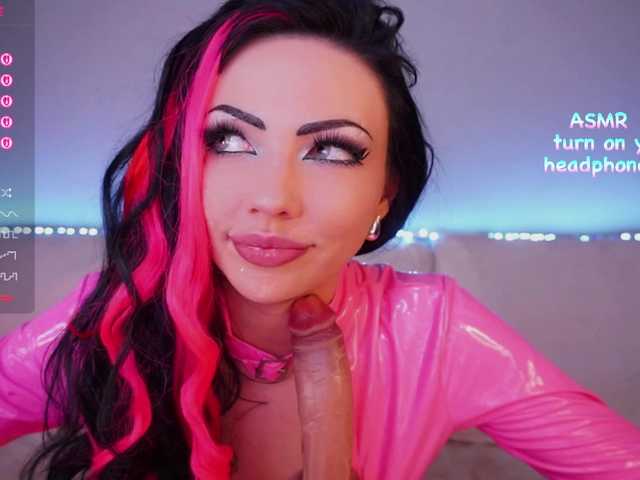 Live sex webcam photo for LADYCharmer #291768412