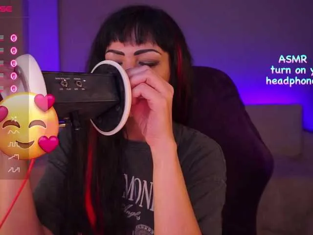 Live sex webcam photo for LADYCharmer #291802054