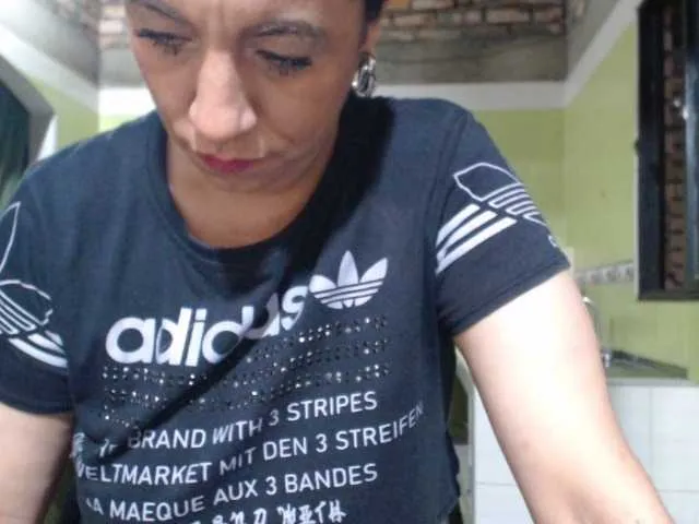 Live sex webcam photo for LAURA-CRAIZY #277042985