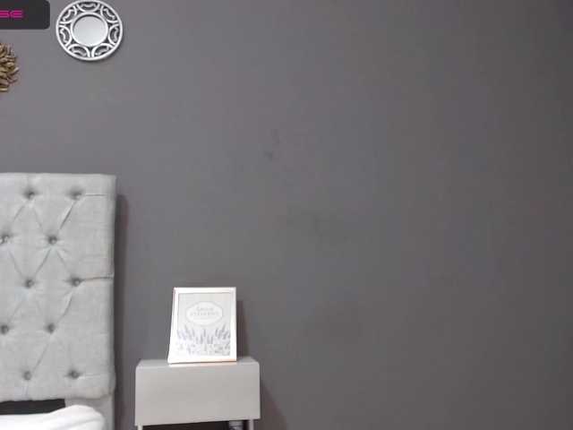 Live sex webcam photo for LAURASOFIIA #272772769