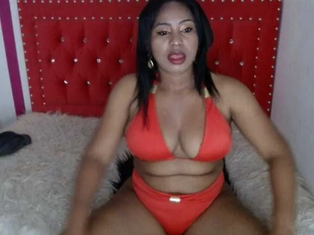 Live sex webcam photo for LAWAWANCO #274469423