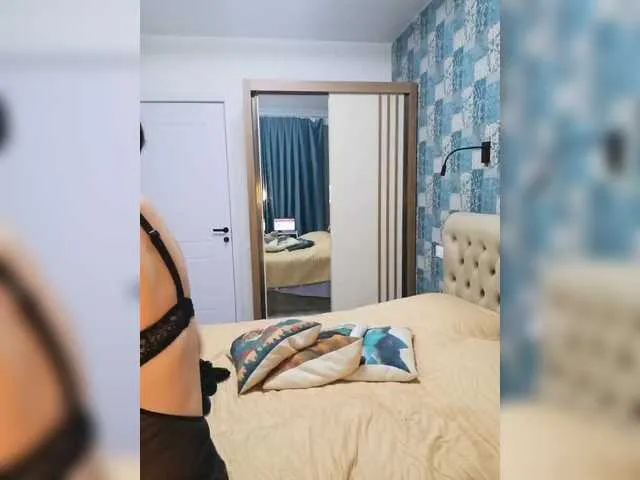 Live sex webcam photo for LED1-N #290475166