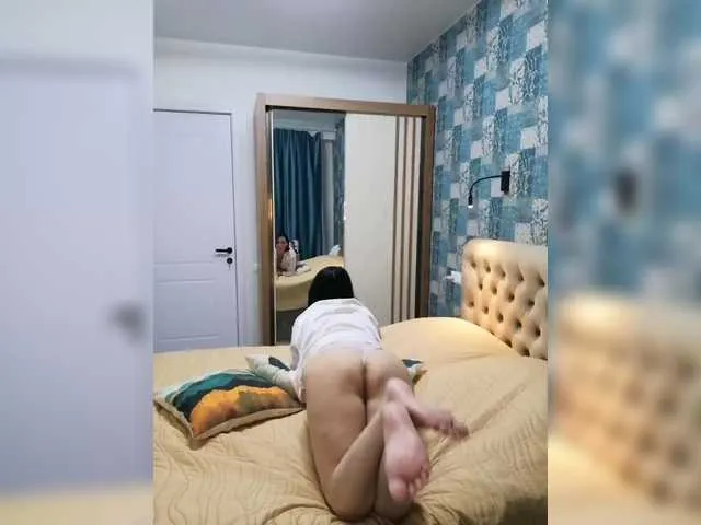 Live sex webcam photo for LED1-N #290643862