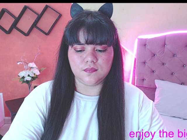 Live sex webcam photo for LETTY-BBW #272952987