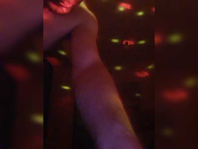 Live sex webcam photo for LEVEL1991 #278091675