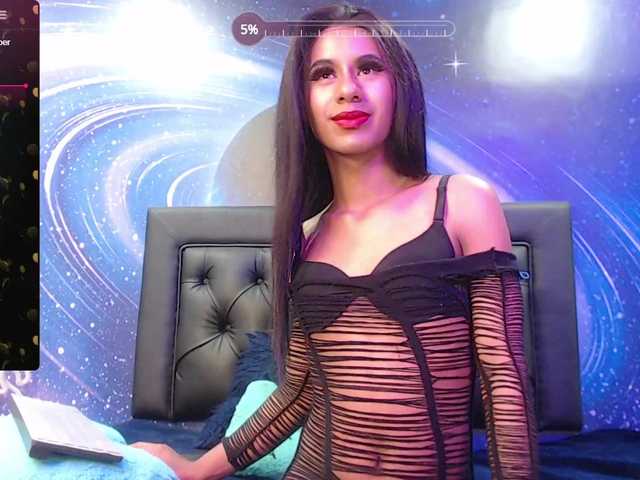 Live sex webcam photo for LIILII-1 #277122623