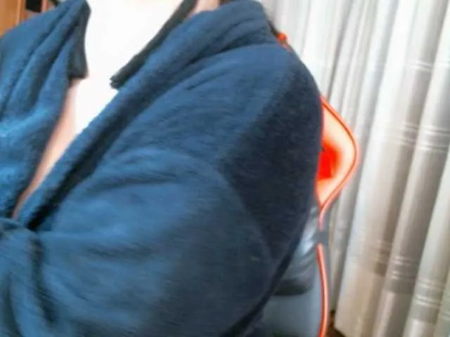 Live sex webcam photo for LINA2111 #292205548