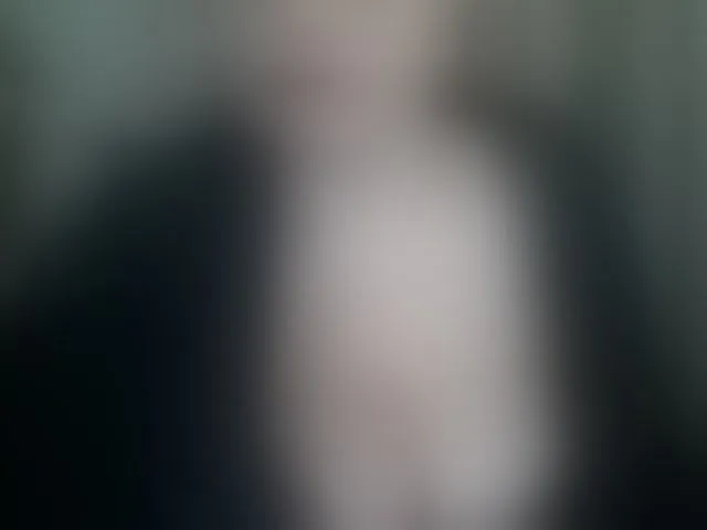 Live sex webcam photo for LINA2111 #293274305