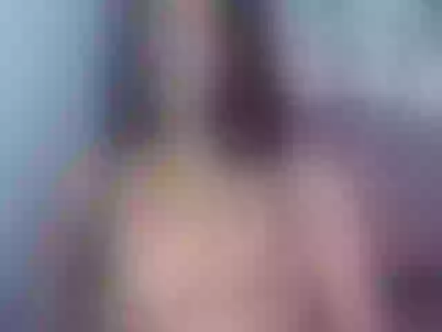 Live sex webcam photo for LINDA599 #291625778