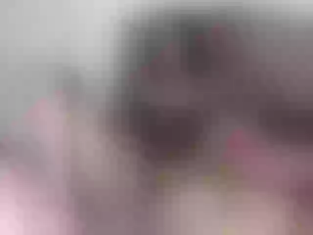 Live sex webcam photo for LINDA599 #291916391