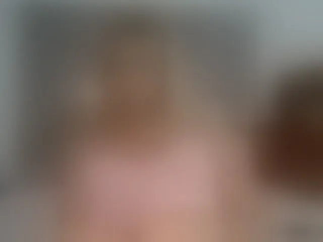 Live sex webcam photo for LINDABABYDOLL #293491488