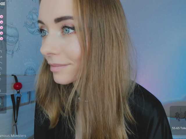 Live sex webcam photo for LISA-ALYSSA #275724414