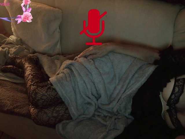 Live sex webcam photo for LISACAM2CAM #292092593