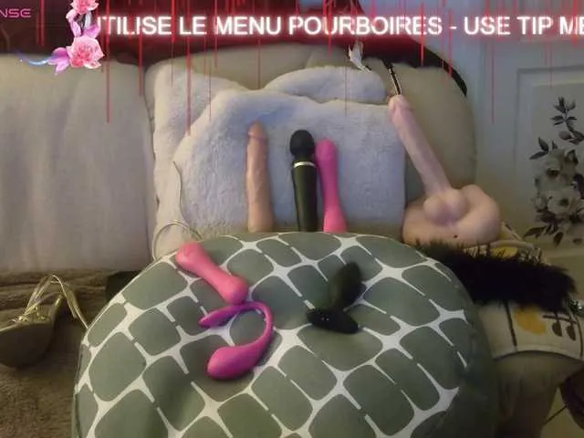 Live sex webcam photo for LISACAM2CAM #292141402