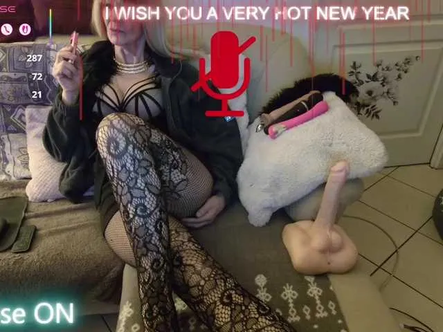 Live sex webcam photo for LISACAM2CAM #292585663
