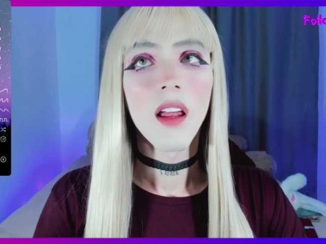 Live sex webcam photo for LISACONNOR #277234441