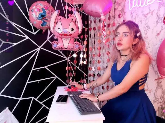 Live sex webcam photo for LITTLE-SIN #290494309