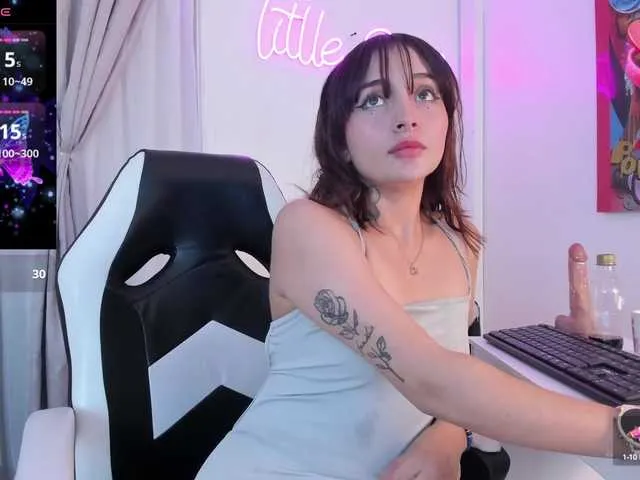 Live sex webcam photo for LITTLE-SIN #290670709