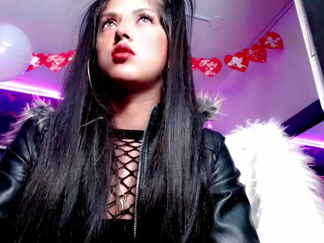 Live sex webcam photo for LITTLEMARS1 #274653832