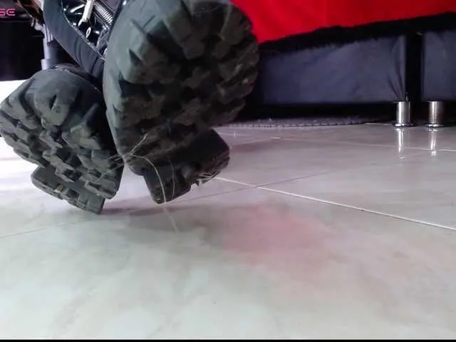 Live sex webcam photo for LITTLEMARS1 #291880215